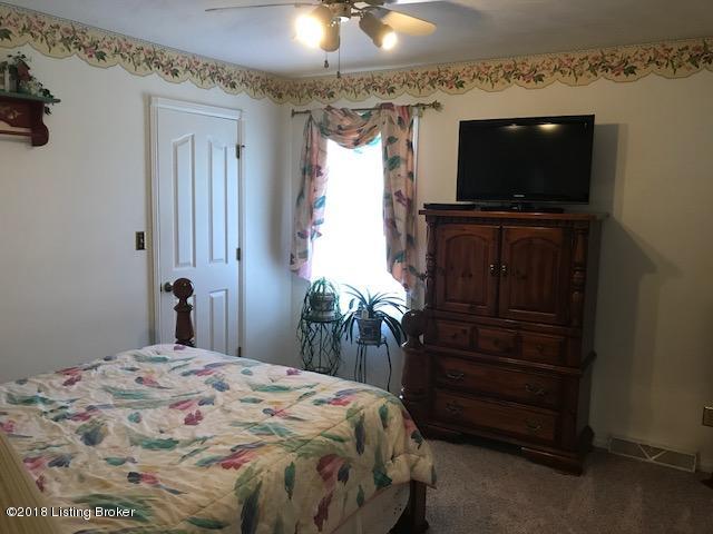 8838 Boston Road Boston, KY 40107 - Photo 11 of 19 IMG_2451