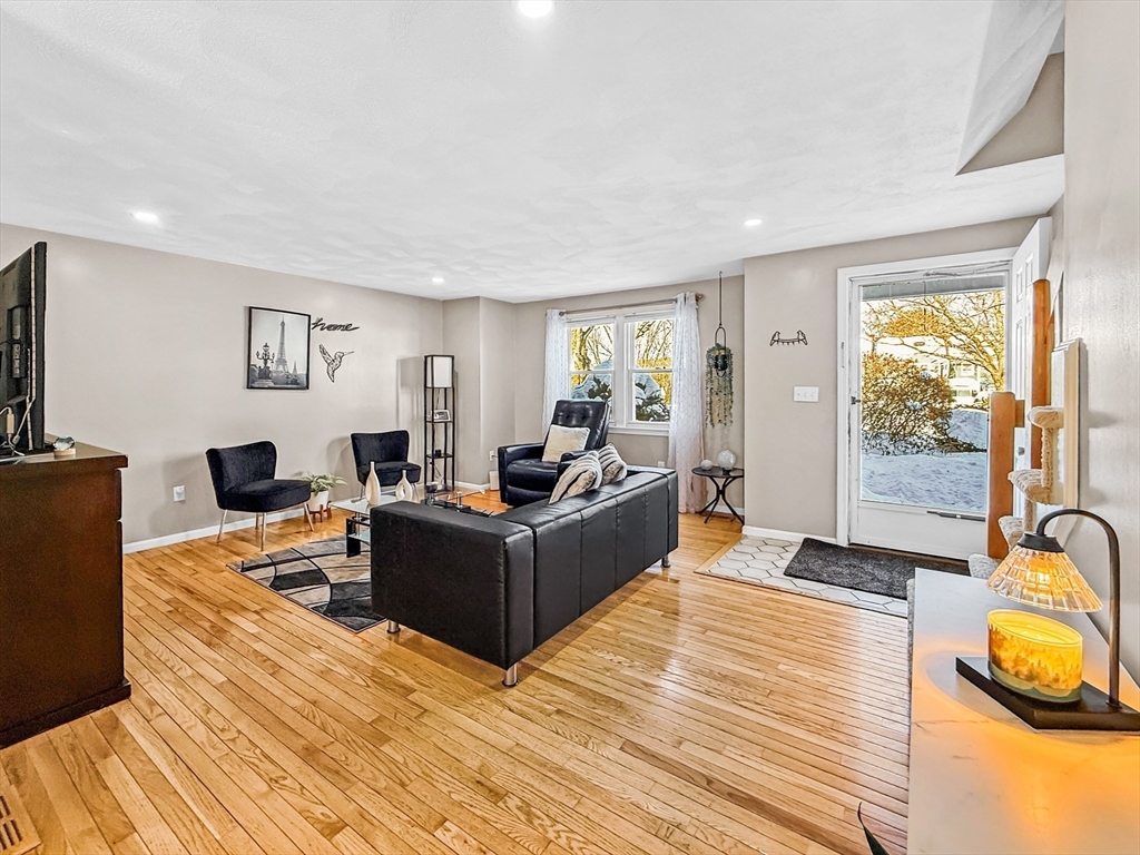 551 Hildreth Street, Unit 10 Dracut, MA 01826 - Photo 16 of 42