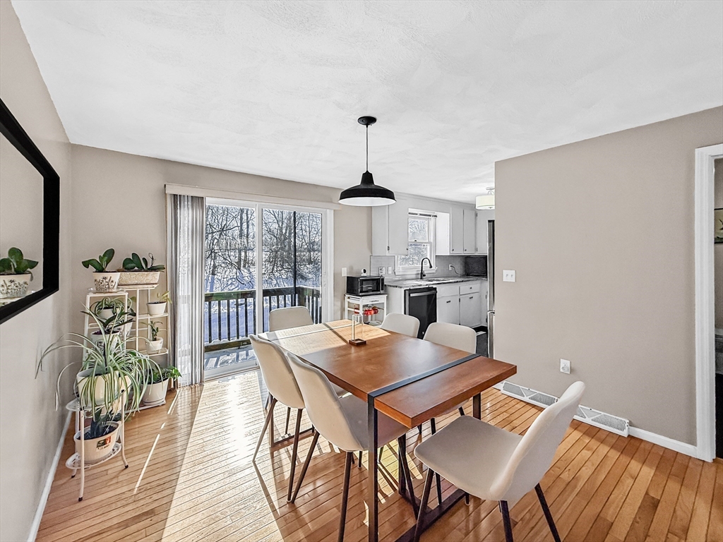 551 Hildreth Street, Unit 10 Dracut, MA 01826 - Photo 10 of 42