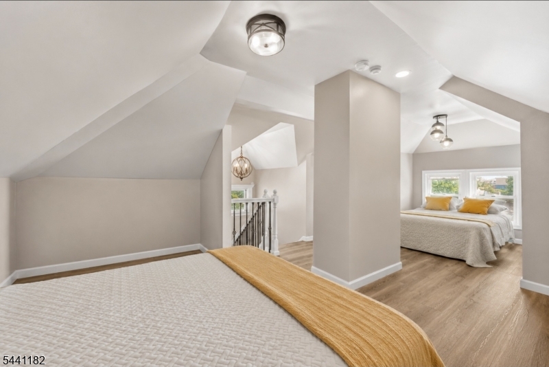 156 Valley Road Clifton, NJ 07013 - Photo 5 of 24
