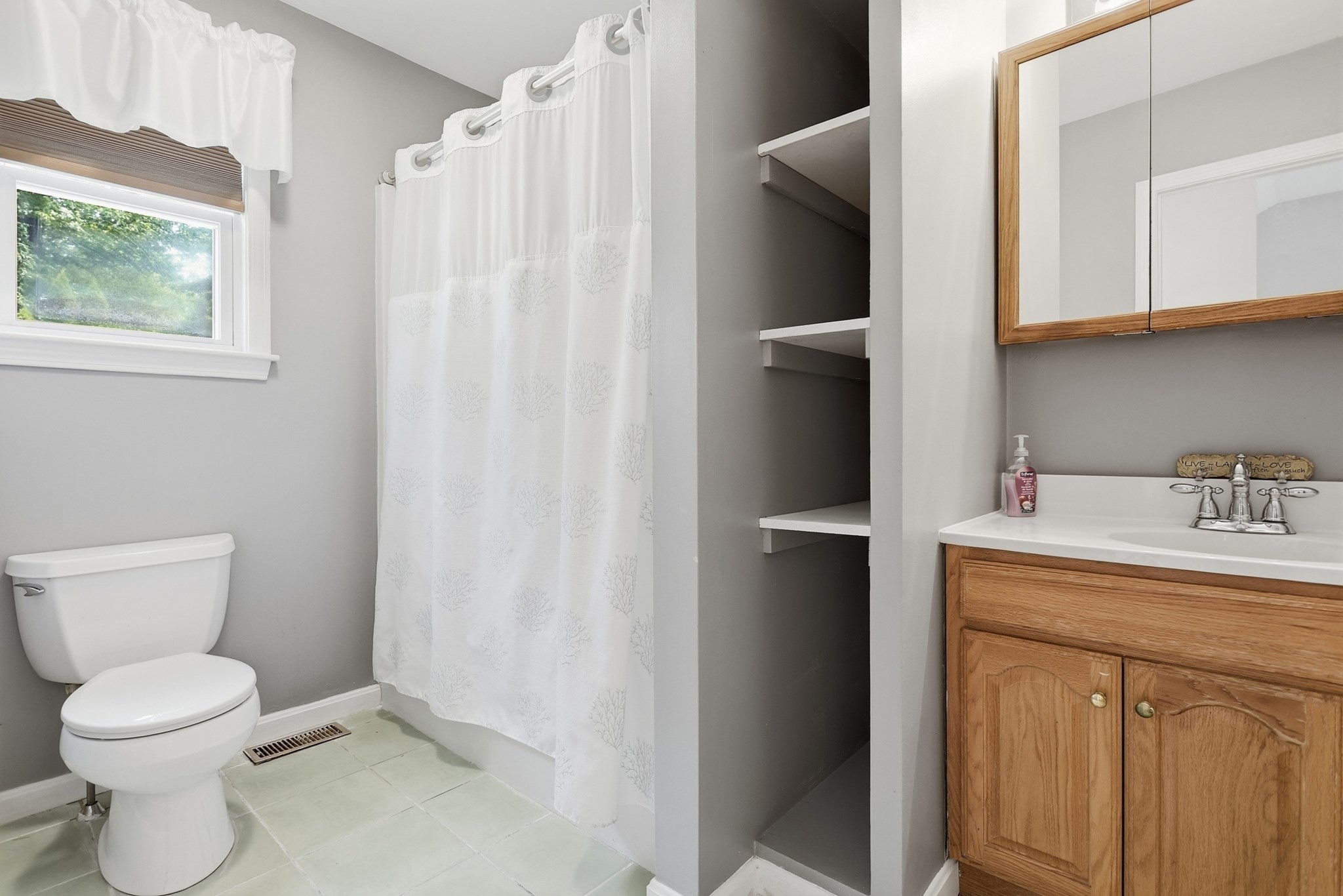 6 Oak Road Littleton, MA 01460 - Photo 16 of 29 Gallery Image 16