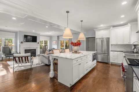 $1,750,000 | 150 Dedham Street, Dover, MA 02030