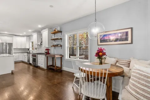 $1,750,000 | 150 Dedham Street, Dover, MA 02030