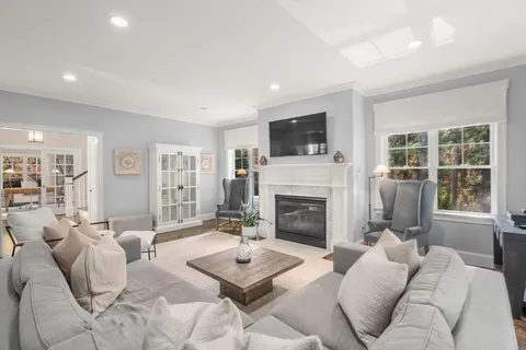 $1,750,000 | 150 Dedham Street, Dover, MA 02030