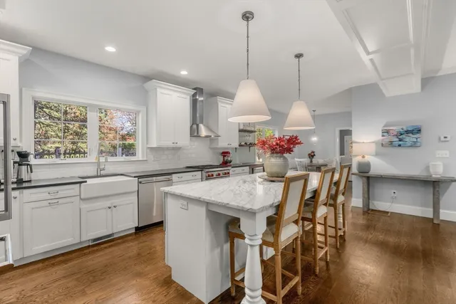 $1,750,000 | 150 Dedham Street, Dover, MA 02030