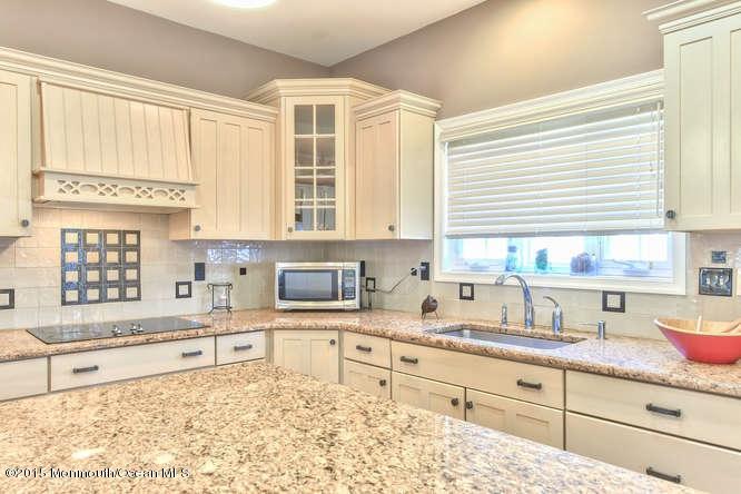 6 Boyd Road Hazlet, NJ 07730 - Photo 22 of 56 6 Boyd Rd Hazlet NJ 07730 USA-small-025-