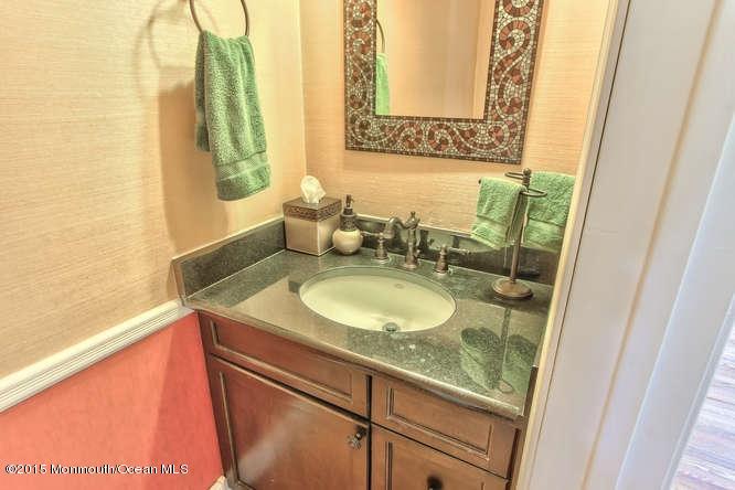 6 Boyd Road Hazlet, NJ 07730 - Photo 33 of 56 6 Boyd Rd Hazlet NJ 07730 USA-small-036-