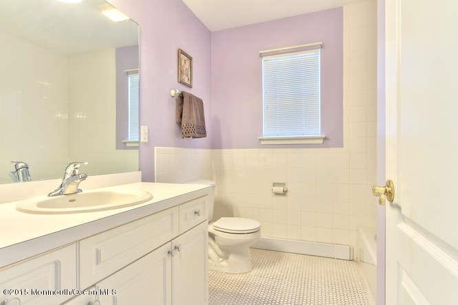 6 Boyd Road Hazlet, NJ 07730 - Photo 36 of 56 6 Boyd Rd Hazlet NJ 07730 USA-small-003-
