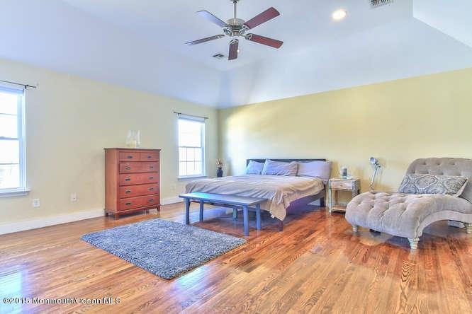 6 Boyd Road Hazlet, NJ 07730 - Photo 39 of 56 6 Boyd Rd Hazlet NJ 07730 USA-small-042-