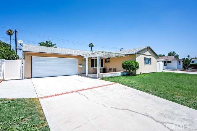 8777 Glencoe Drive Riverside, CA 92503 - Photo 2 of 51