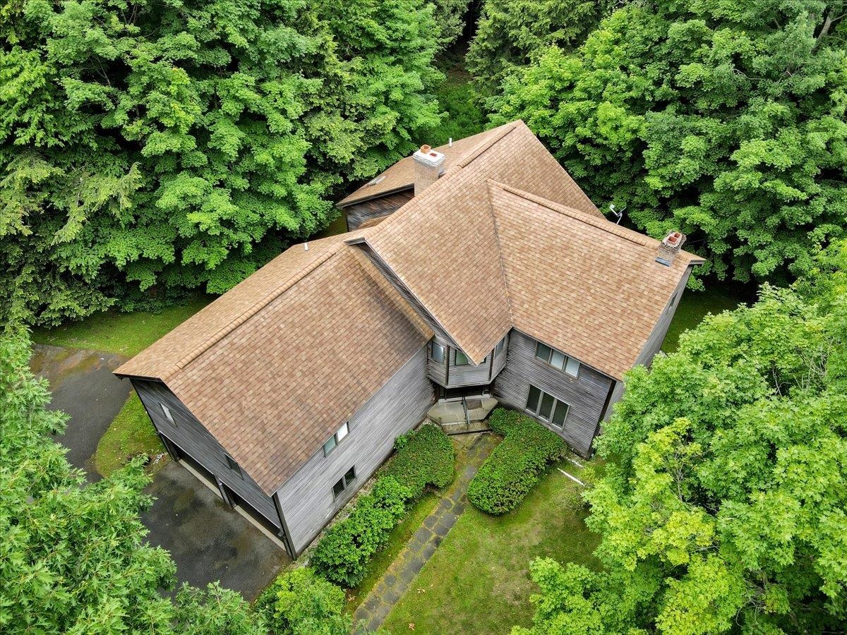 844 Beaver Creek Road Shelburne, VT 05482 - Photo 2 of 49 Gallery Image 2