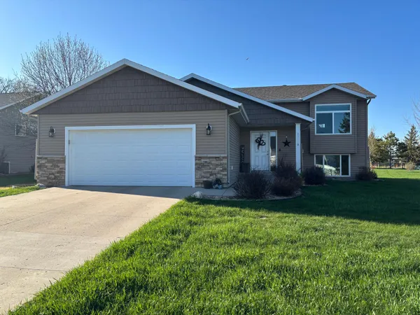 $389,900 | 1816 Spruce Grove Trail, Detroit Lakes, MN 56501