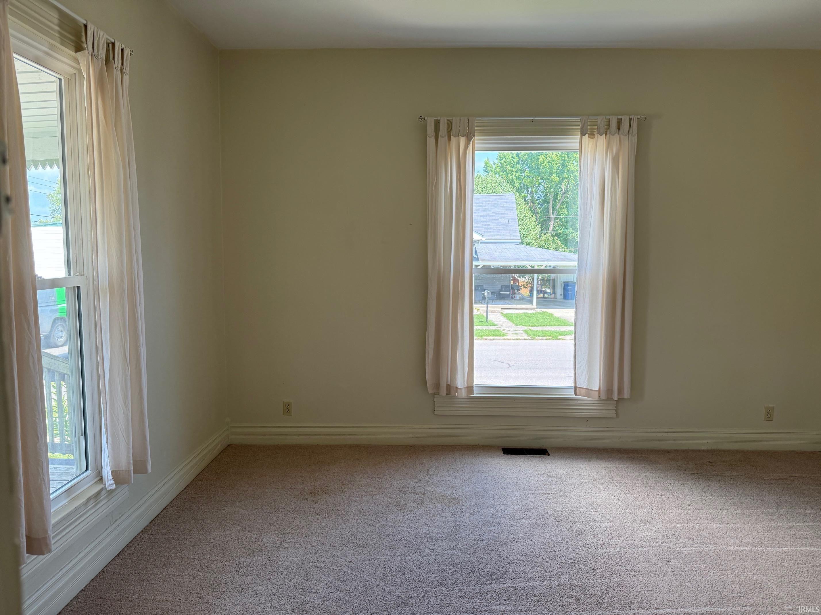 1718 12th Street Bedford, IN 47421 - Photo 7 of 21