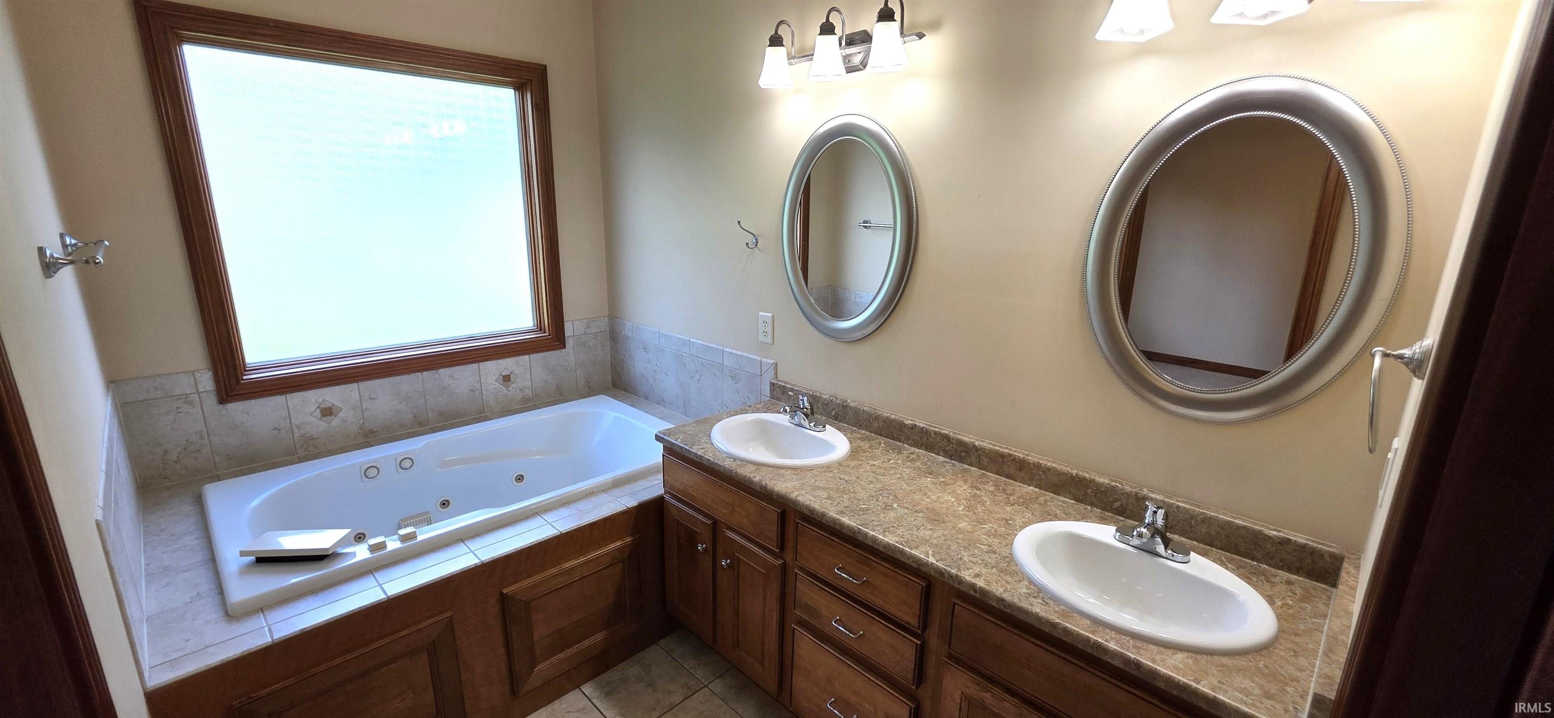 5805 Hemingway Run Fort Wayne, IN 46814 - Photo 15 of 36