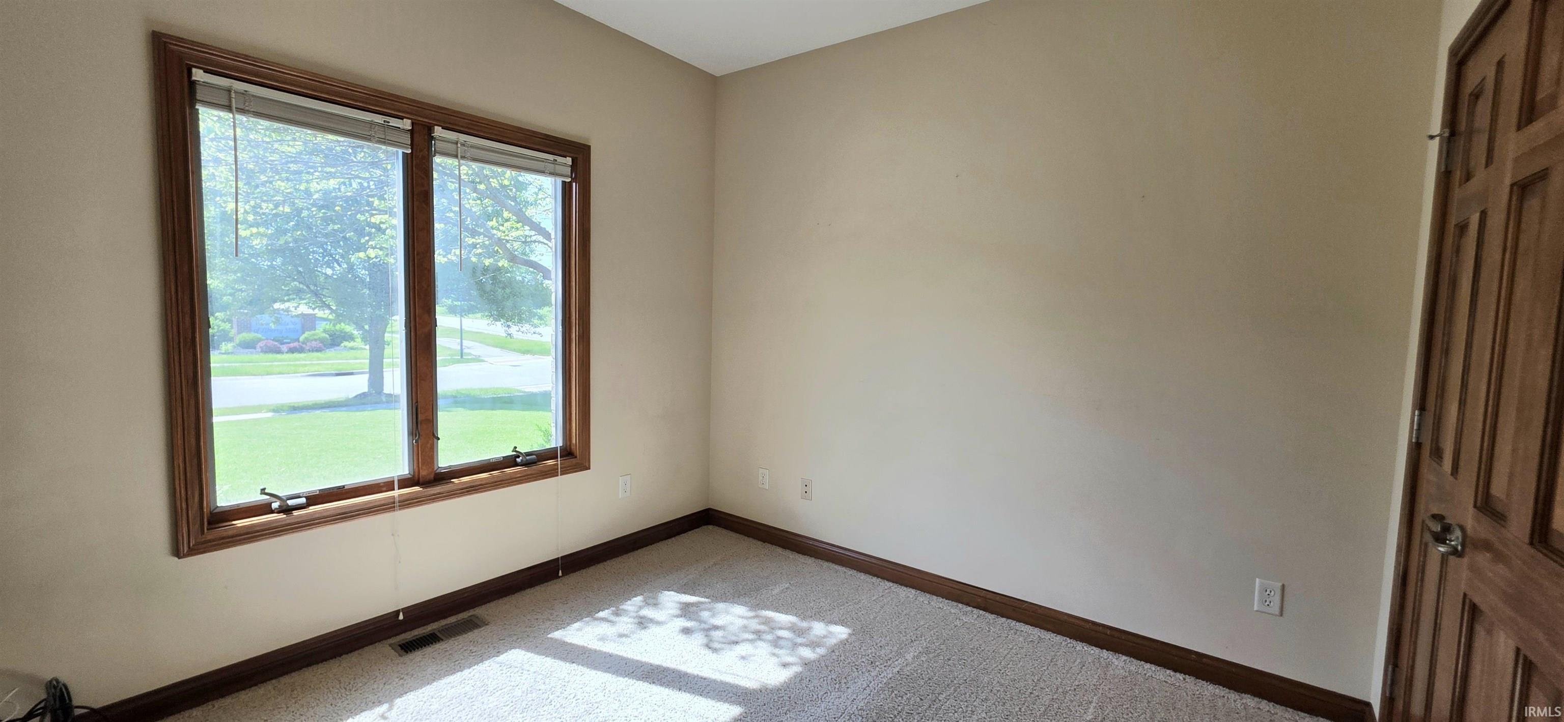 5805 Hemingway Run Fort Wayne, IN 46814 - Photo 18 of 36