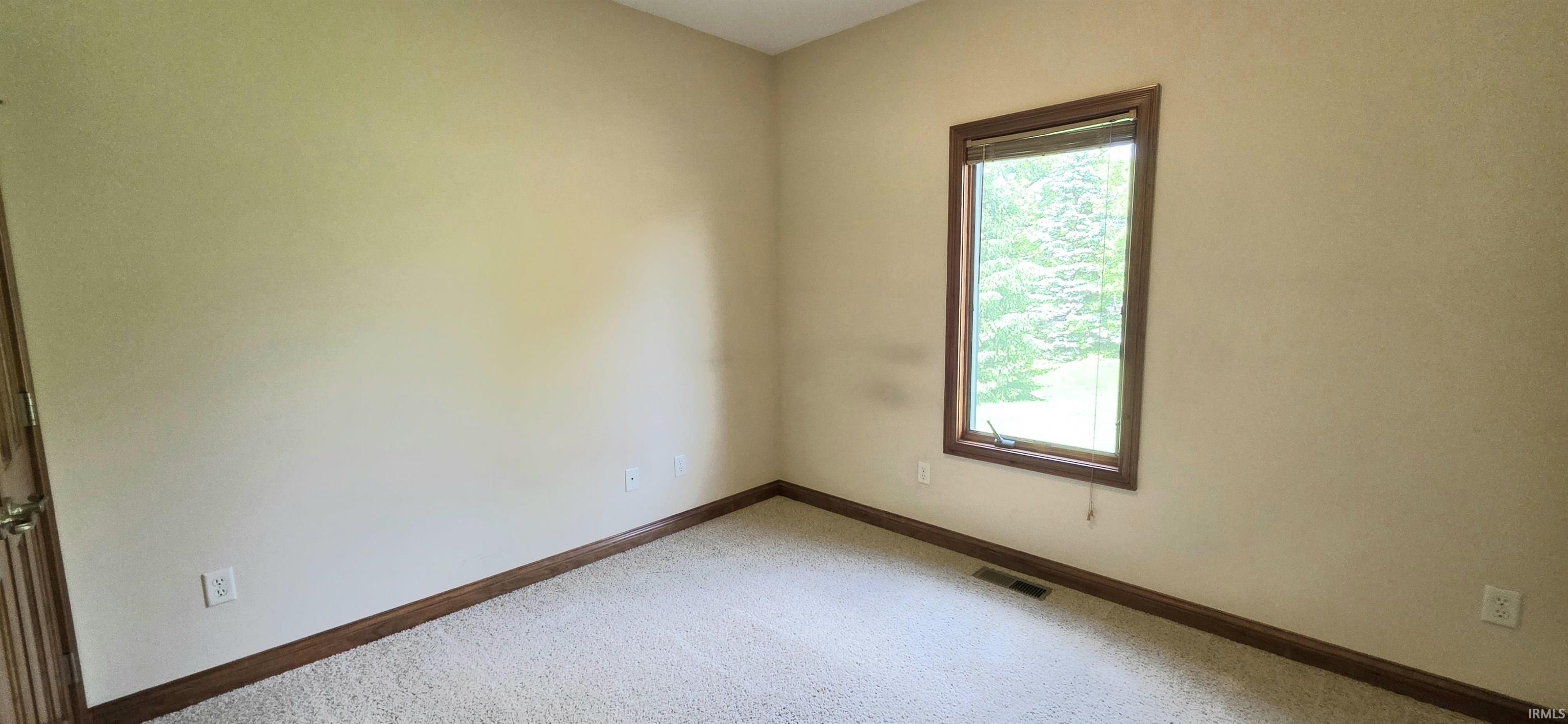 5805 Hemingway Run Fort Wayne, IN 46814 - Photo 19 of 36