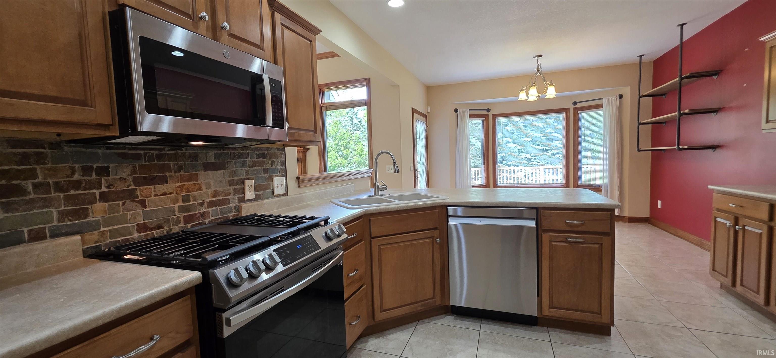 5805 Hemingway Run Fort Wayne, IN 46814 - Photo 7 of 36