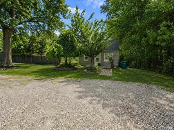 $240,000 | 6851 Merriman Road, Romulus, MI 48174