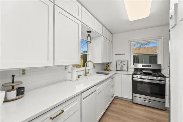 $203,900 | 2417 South Ellison Way, Independence, MO 64055