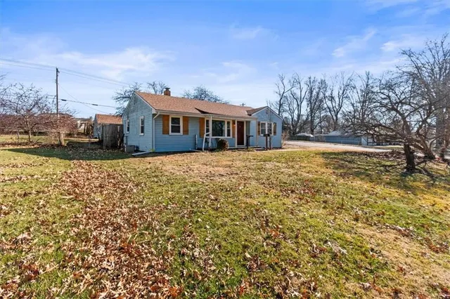 $203,900 | 2417 South Ellison Way, Independence, MO 64055