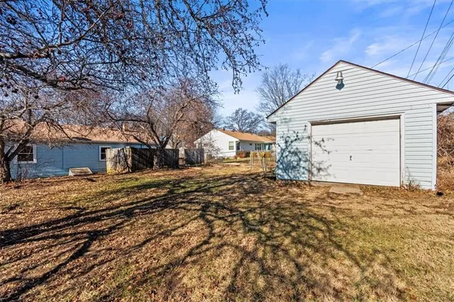 $203,900 | 2417 South Ellison Way, Independence, MO 64055