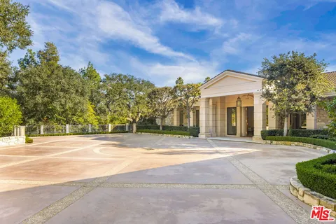 $32,995,000 | 400 St Cloud Road, Los Angeles, CA 90077