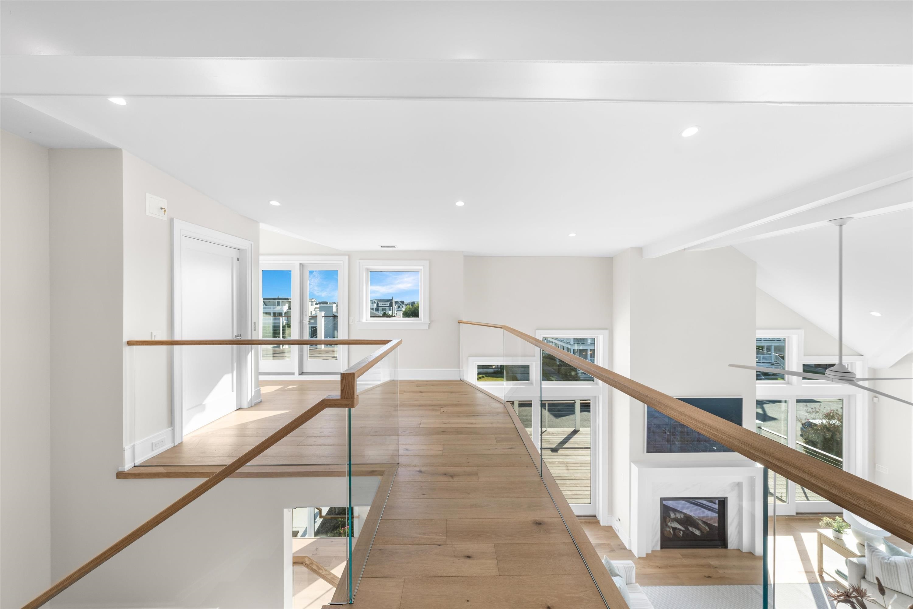 245 57th Street Avalon, NJ 08202 - Photo 16 of 50 a view of a hallway with furniture