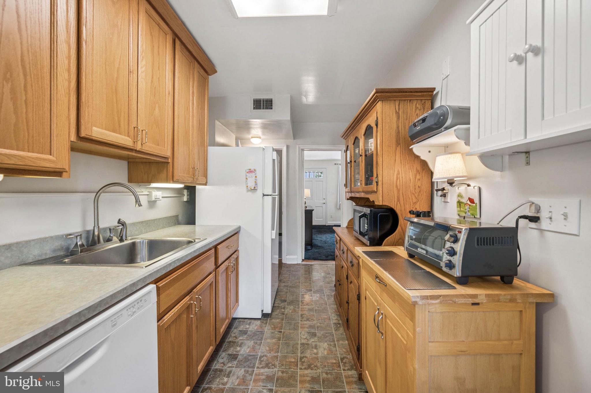 230 Ridge Avenue Baltimore, MD 21286 - Photo 19 of 56 Gallery Image 19