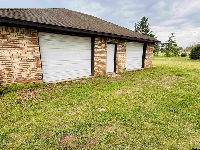 $329,000 | 75 County Road 4325, Pittsburg, TX 75686