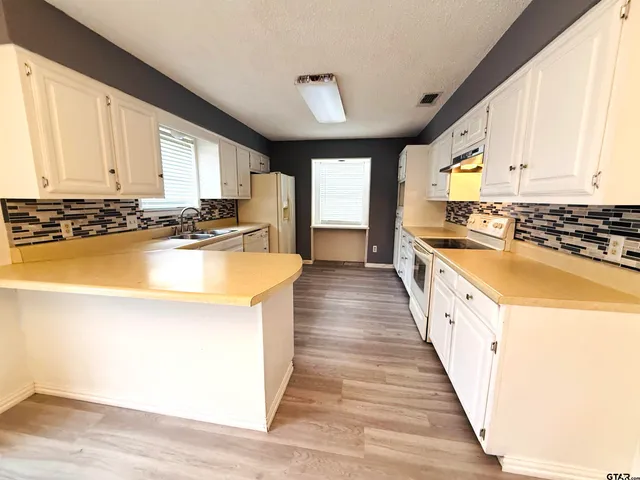 $329,000 | 75 County Road 4325, Pittsburg, TX 75686