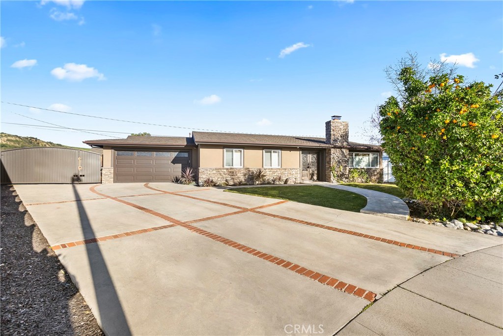 1377 Hazelwood Place Brea, CA 92821 - Photo 4 of 42