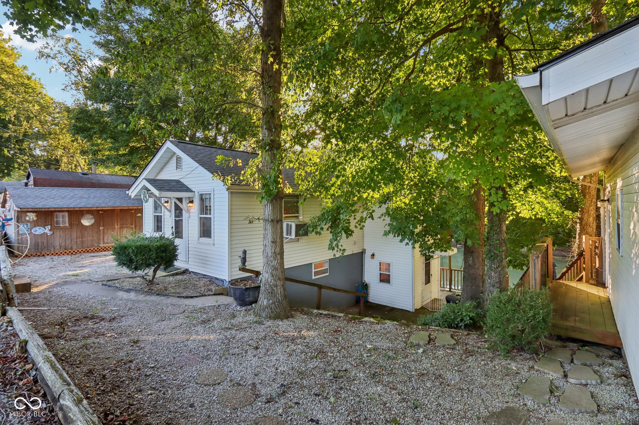 8614 South Pleasure Valley Road Waldron, IN 46182 - Photo 7 of 40