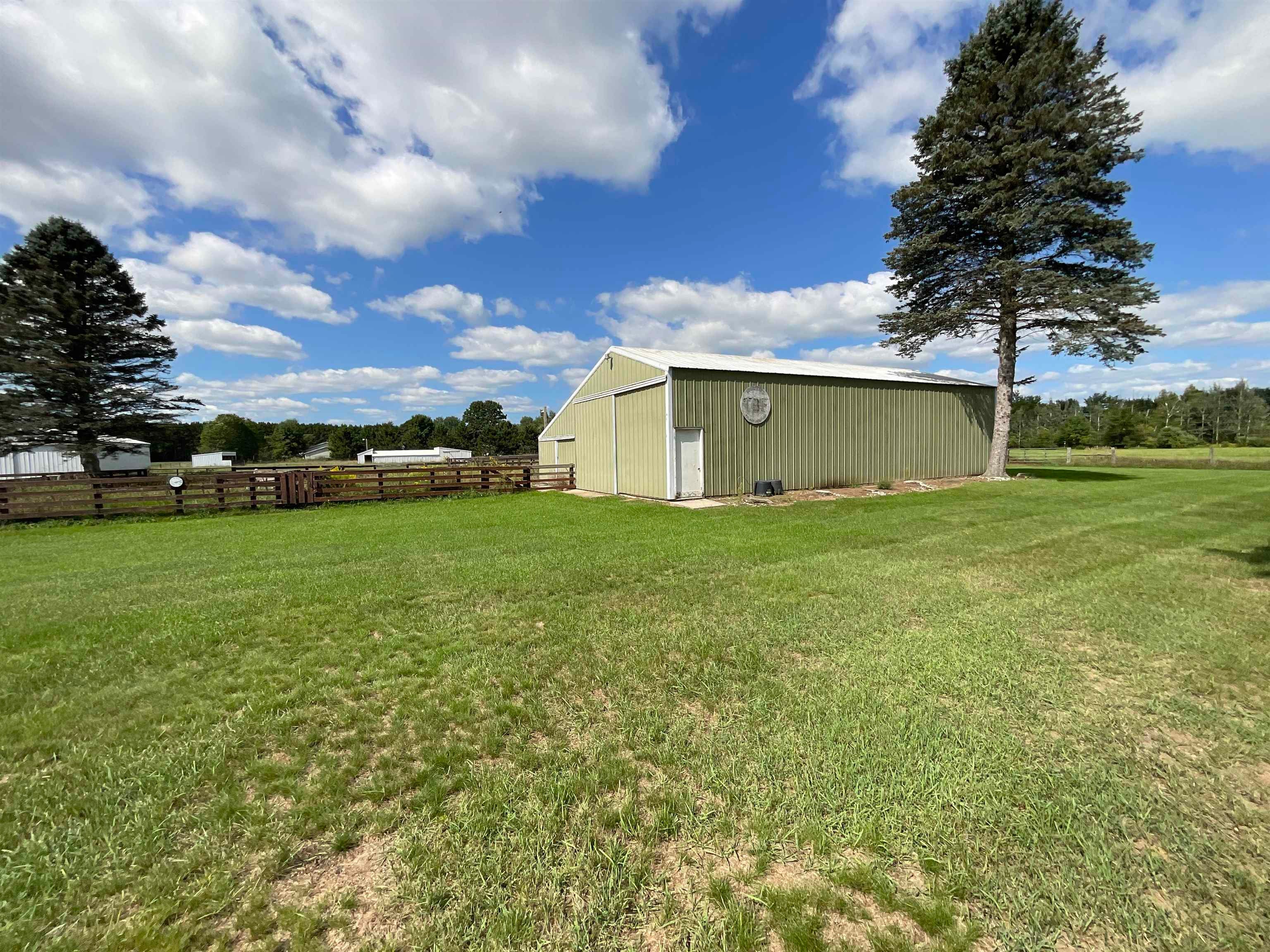 191 North Hockaday Road Gladwin, MI 48624 - Photo 12 of 44 Gallery Image 12