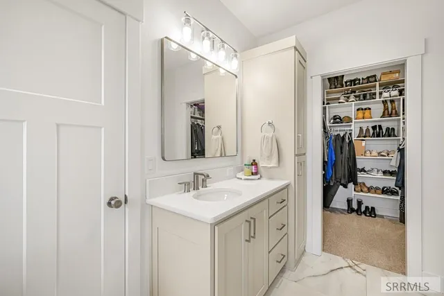 $729,000 | 1588 North 835 Street, Shelley, ID 83274