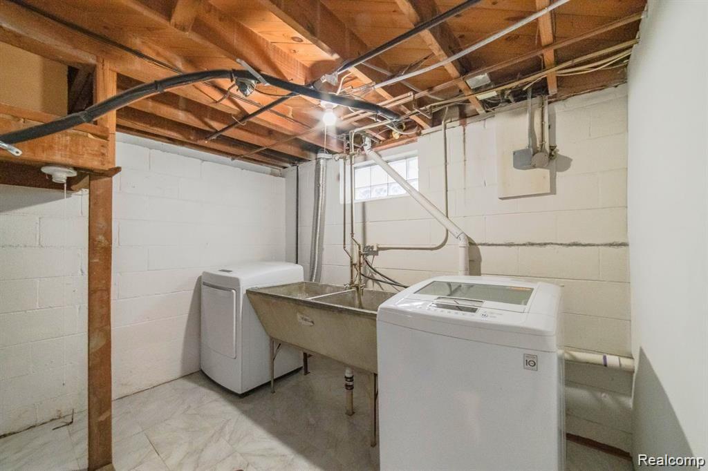 1391 Dorothea Road Berkley, MI 48072 - Photo 21 of 28