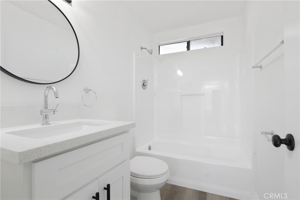 15351 Orange, Unit 17 Paramount, CA 90723 - Photo 6 of 8