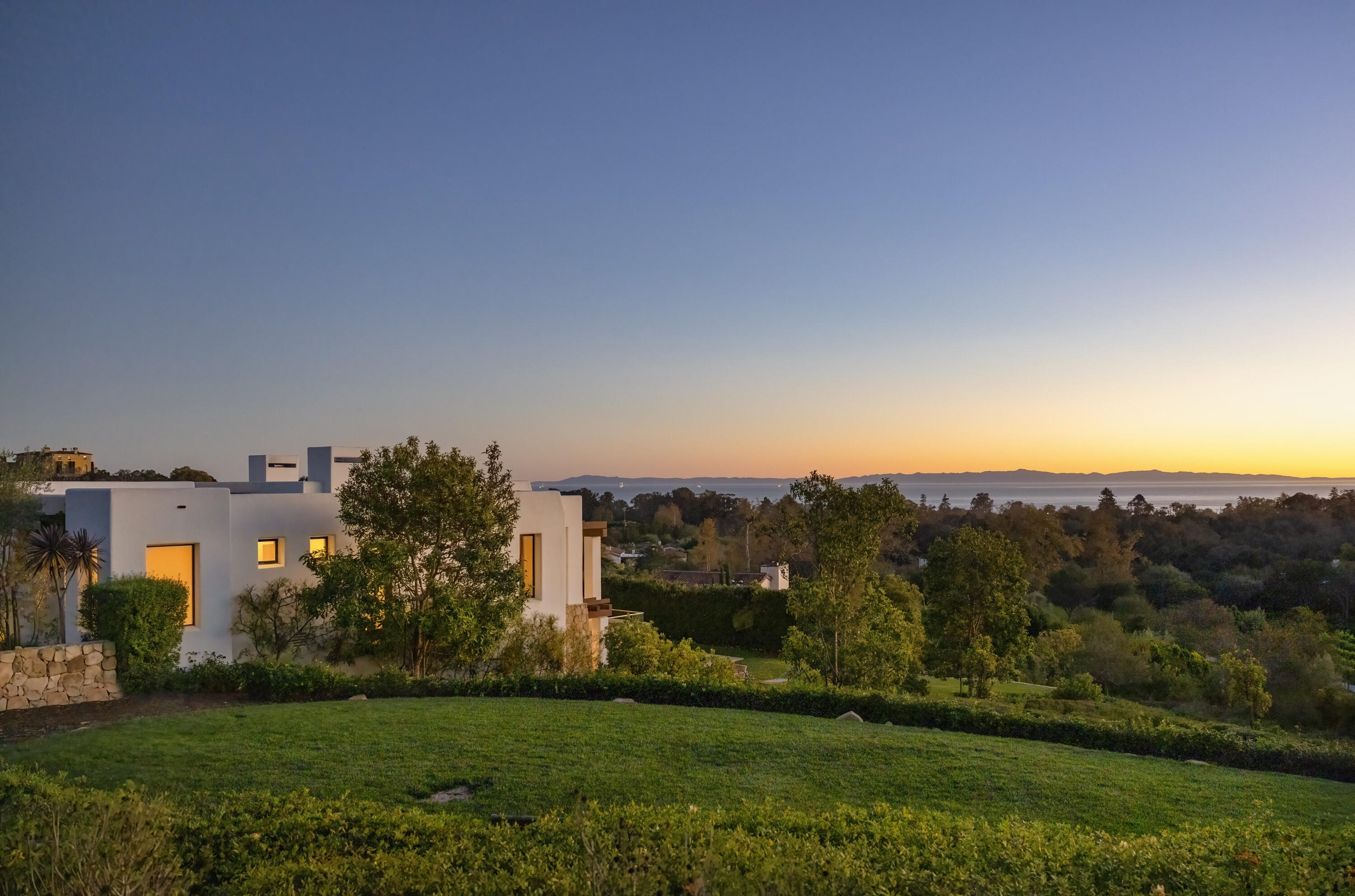 a view of a house with a big yard
