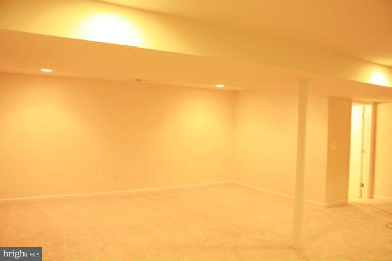 2447 Winchester Road Delaplane, VA 20144 - Photo 12 of 24 Family Room