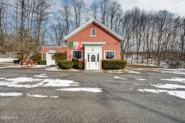 $575,000 | 7850 Highway 5, St. Johnsville, NY 13452