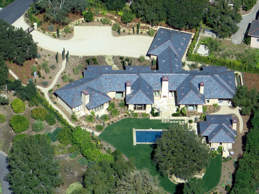 1743 Glen Oaks Drive Montecito, CA 93108 - Photo 13 of 14 an aerial view of multiple houses with yard