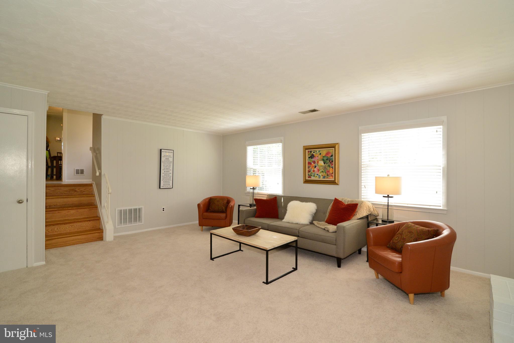 1501 Coat Ridge Road Herndon, VA 20170 - Photo 22 of 29 Light and Bright Family Room.