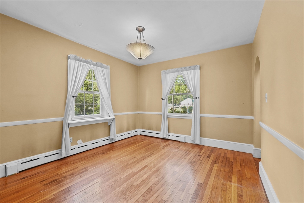 21 Vinnicum Road Swansea, MA 02777 - Photo 13 of 36 Gallery Image 13