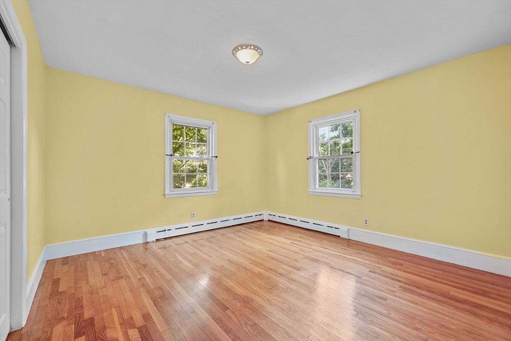 21 Vinnicum Road Swansea, MA 02777 - Photo 22 of 36 Gallery Image 22