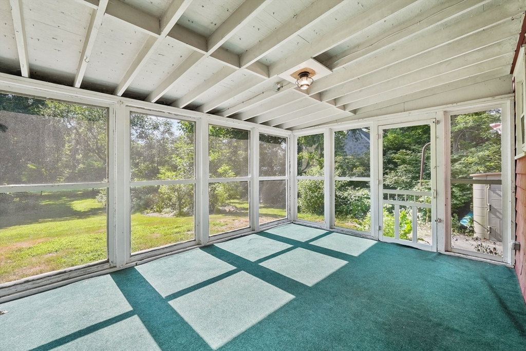 21 Vinnicum Road Swansea, MA 02777 - Photo 32 of 36 Gallery Image 32