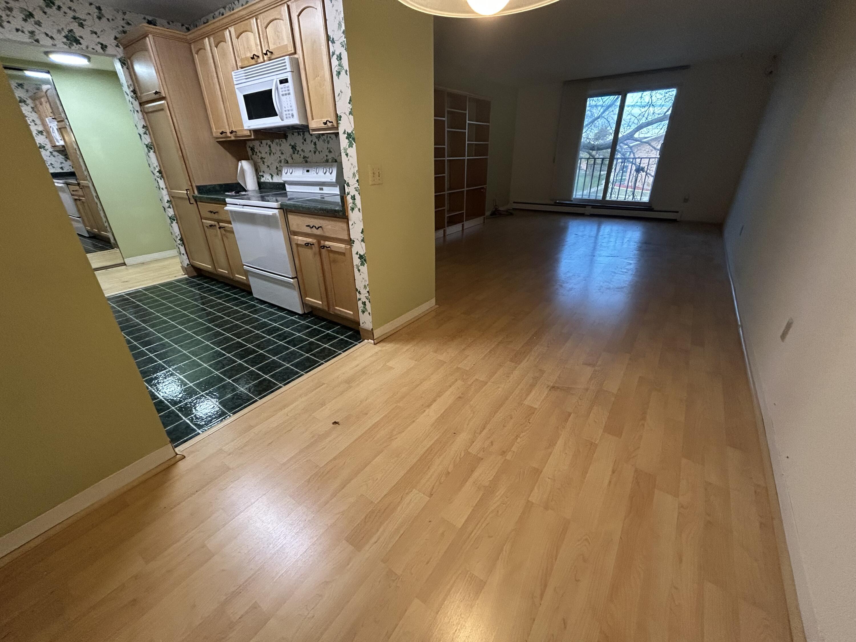 5253 North Lovers Lane Road, Unit 204 Milwaukee, WI 53225 - Photo 12 of 22 IMG_2923