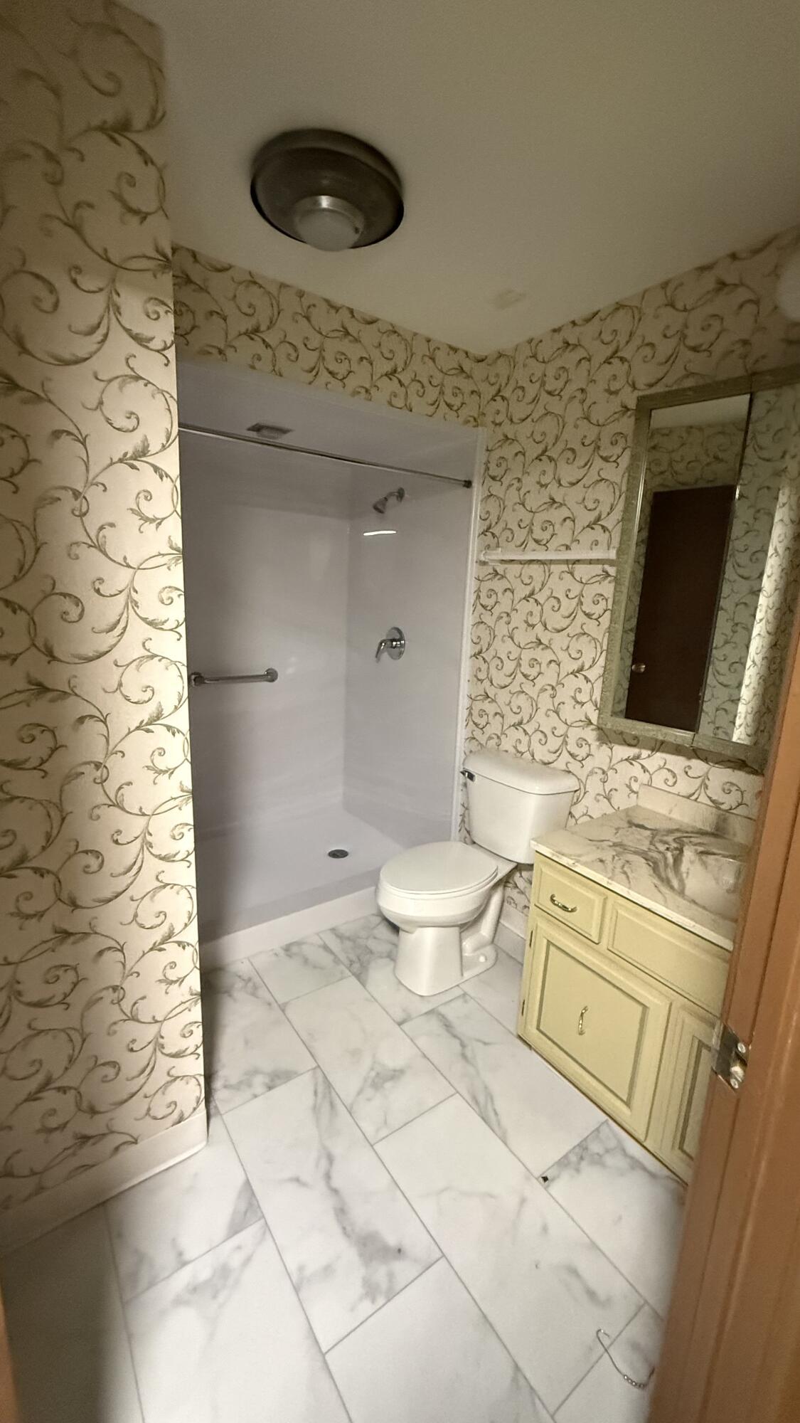 5253 North Lovers Lane Road, Unit 204 Milwaukee, WI 53225 - Photo 6 of 22 IMG_3729