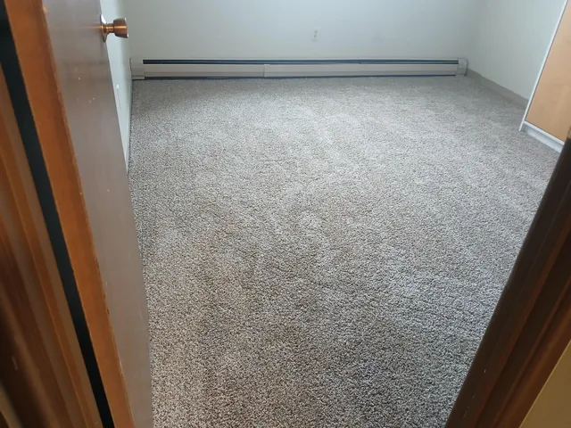 $97,900 | 5253 North Lovers Lane Road, Unit 204, Milwaukee, WI 53225