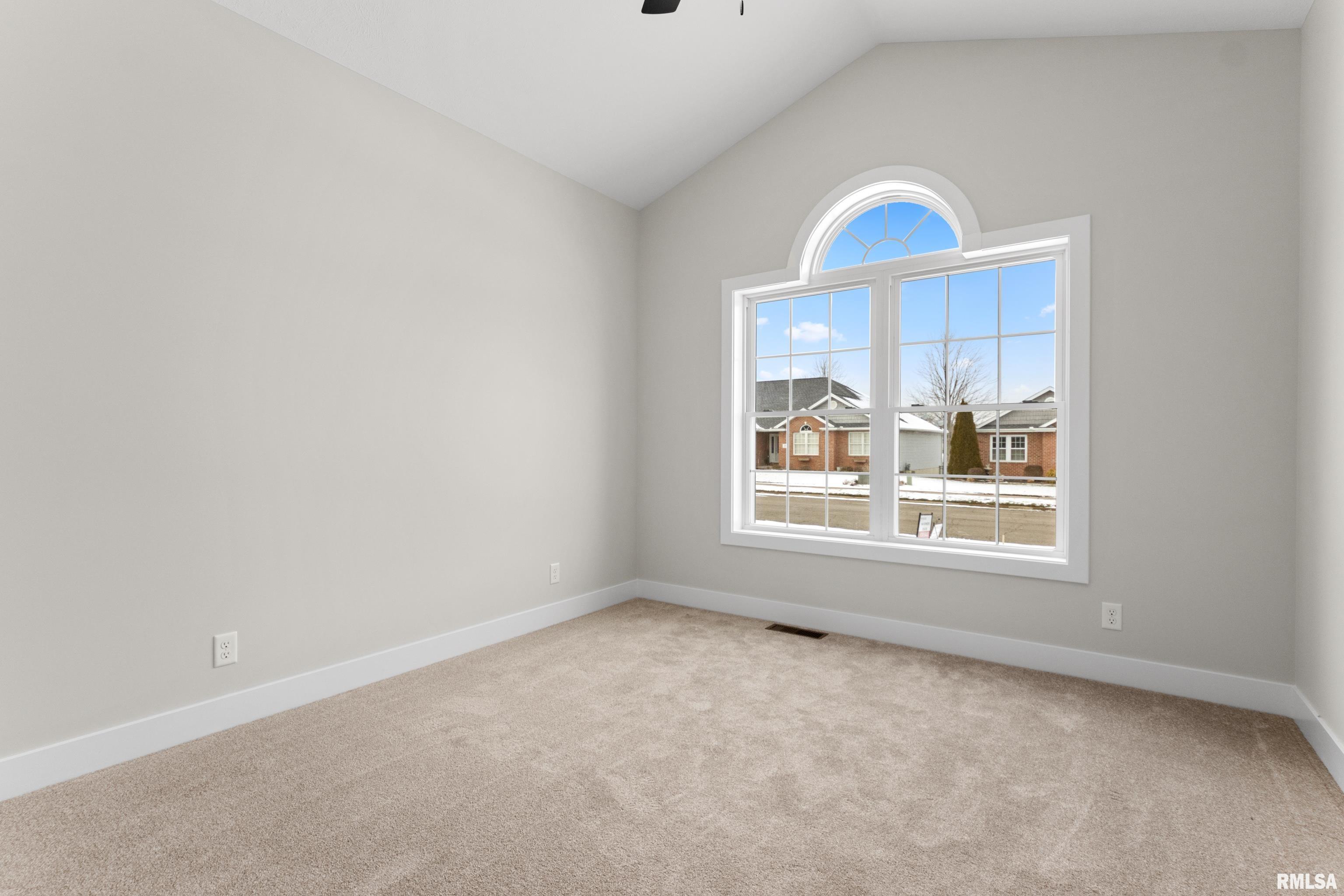 1604 Remington Road Pekin, IL 61554 - Photo 28 of 36 Gallery Image 28