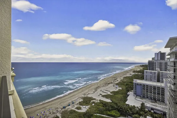 $11,500 | 3800 North Ocean Drive, Unit 2050, Singer Island, FL 33404