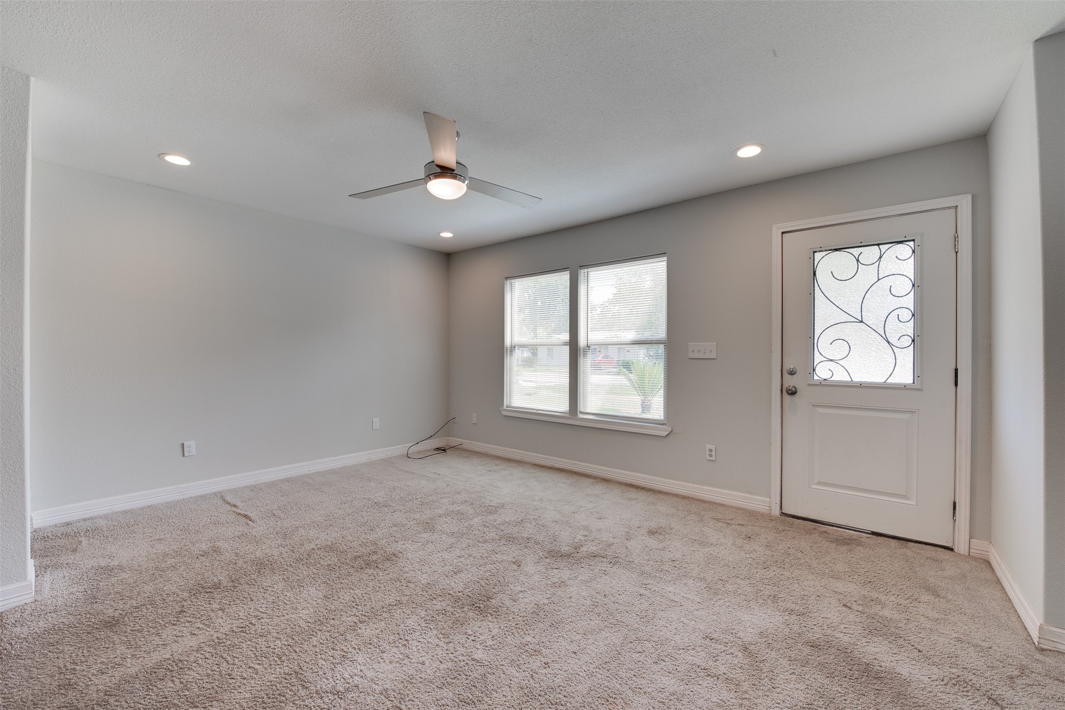 7601 Springdale Street Houston, TX 77028 - Photo 3 of 25